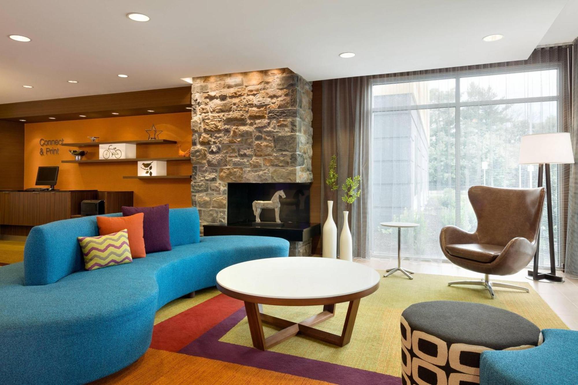 Hotel Fairfield & By Marriott Lancaster East At The Outlets